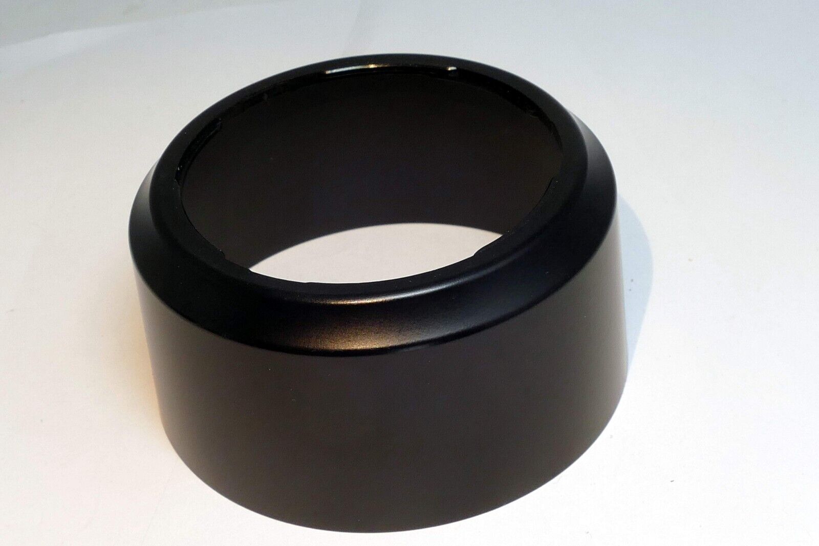 Plastic  55mm Lens Hood twist on type