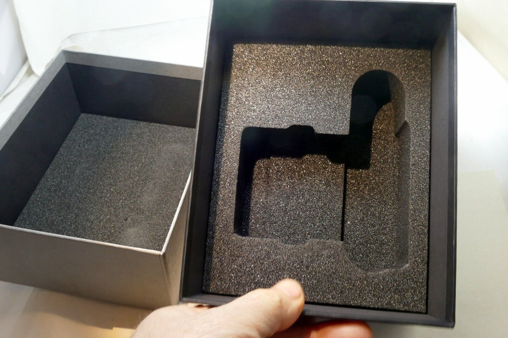 Empty Box for Leica Q3 series camera w/ lens - original EOM