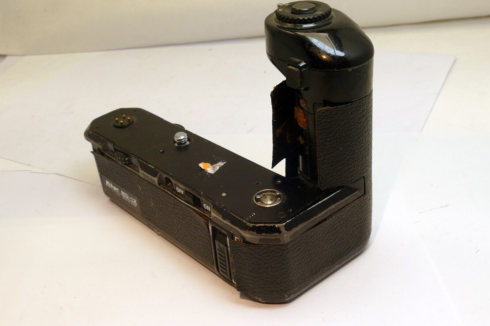 Nikon MD-12 Motor Drive  Battery Pack - with corrosion - Parts Repair AS IS
