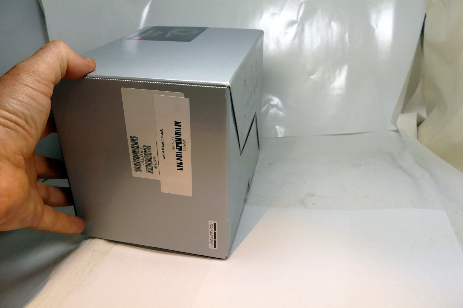 An Empty Box (only ) for  Leica V-Lux 5 DC vario Elmarit 9.1-146mm f2.8 19120