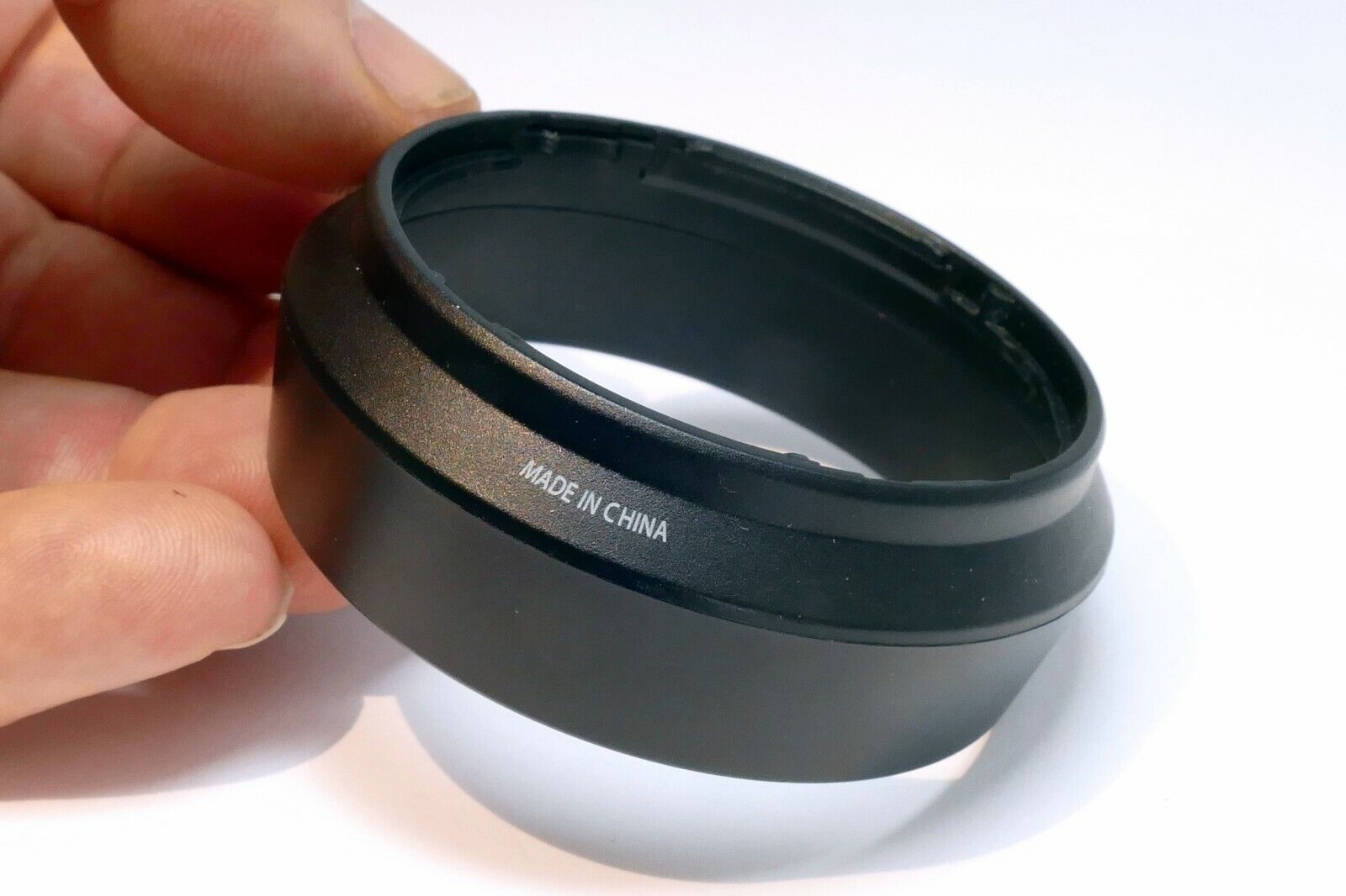 Plastic Metal Lens Hood 46-47mm unknown lens