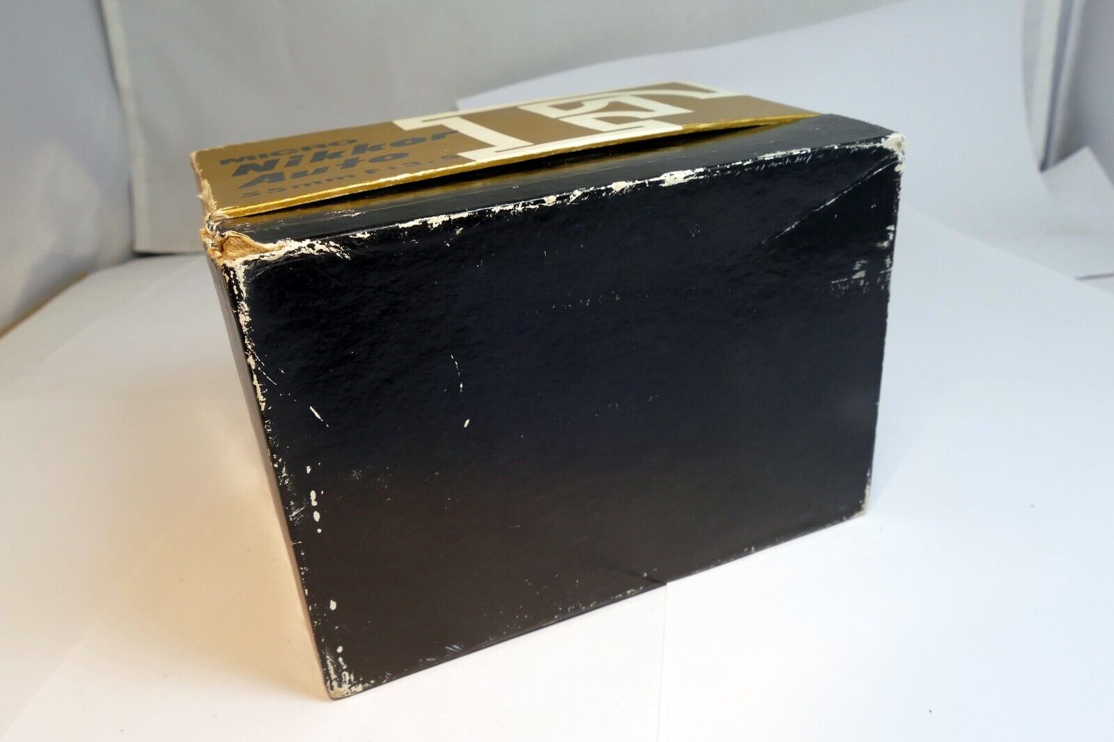 Empty Box for  Nikon Micro Nikkor 55mm f3.5 F Non Ai lens  ( an empty box only)