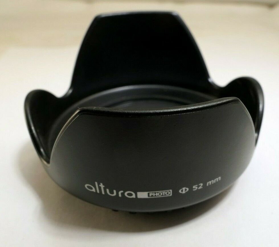 Petal 52mm Lens Hood Shade screw in type plastic