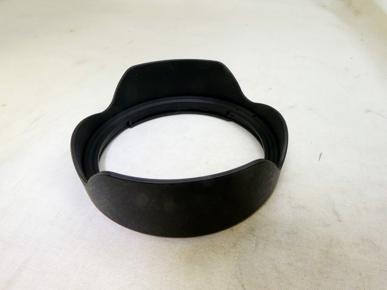 Aftermarket  Lens Hood Replacement For EW-82 EF 16-35mm f/4L IS USM 135mm
