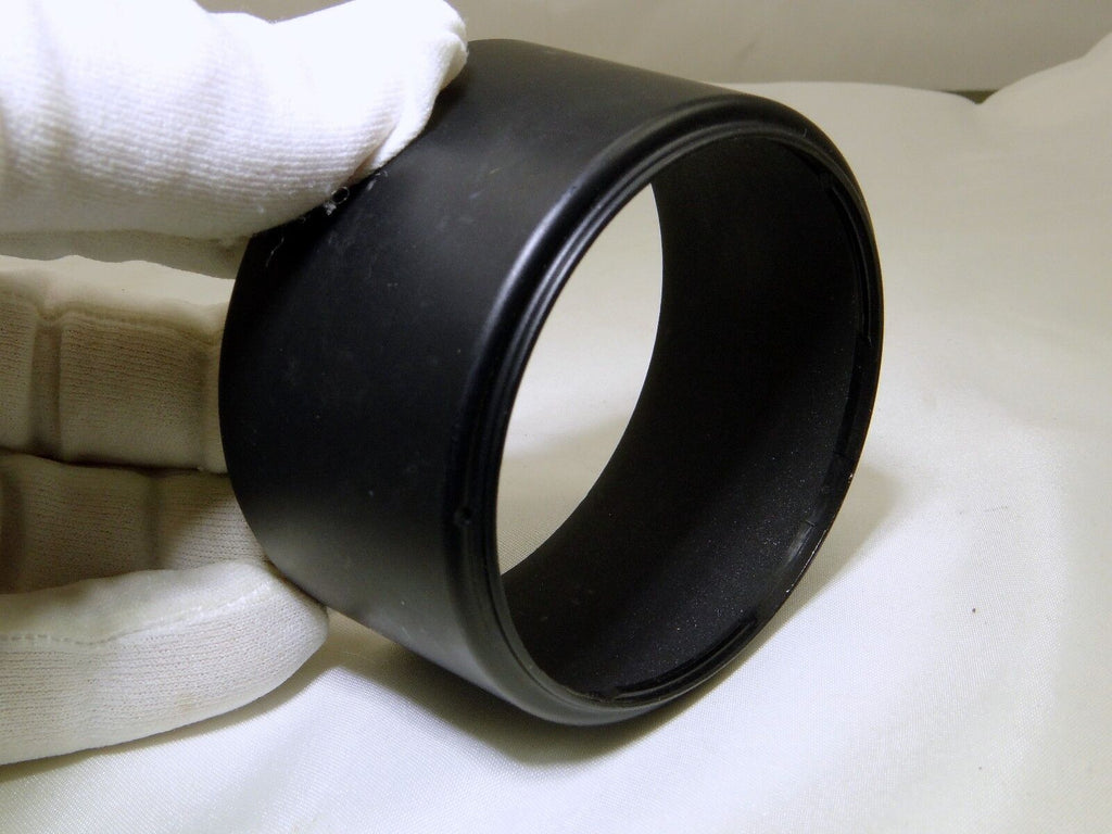 65.8mm ID twist on Lens Hood Unknown brand telephoto 70-300mm