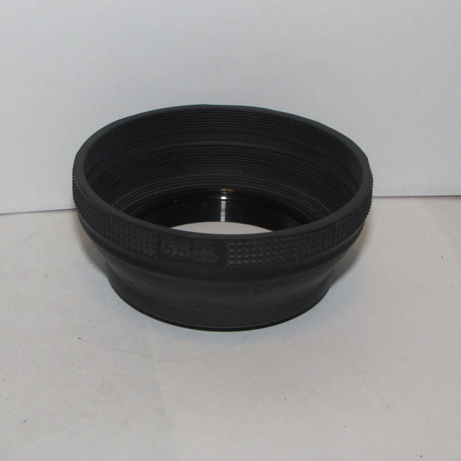 Vintage 52mm Screw in type  Collapsible Rubber Lens Hood Made in Japan S107054