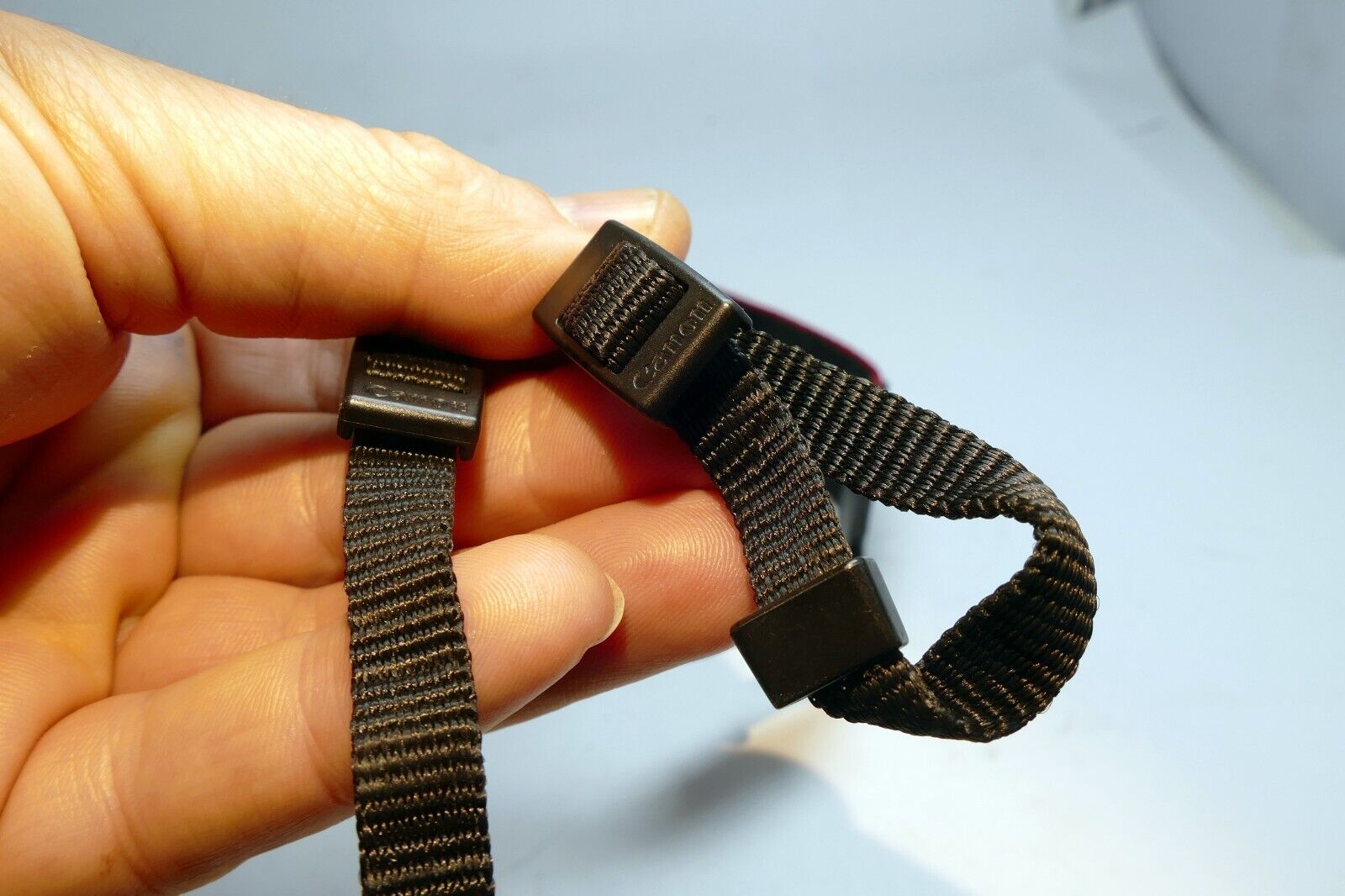 Canon EOS 60D Digital Camera Neck Shoulder Strap Black-Red - -  Genuine OEM
