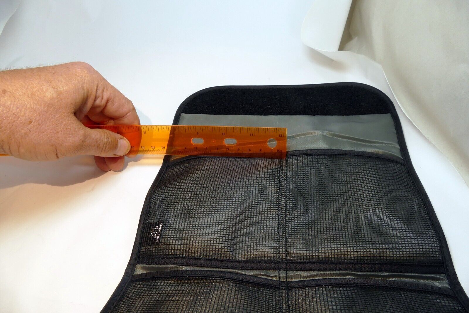 HOYA Soft Filter Pouch Wallet  fits 82-86mm  holds 4 filters