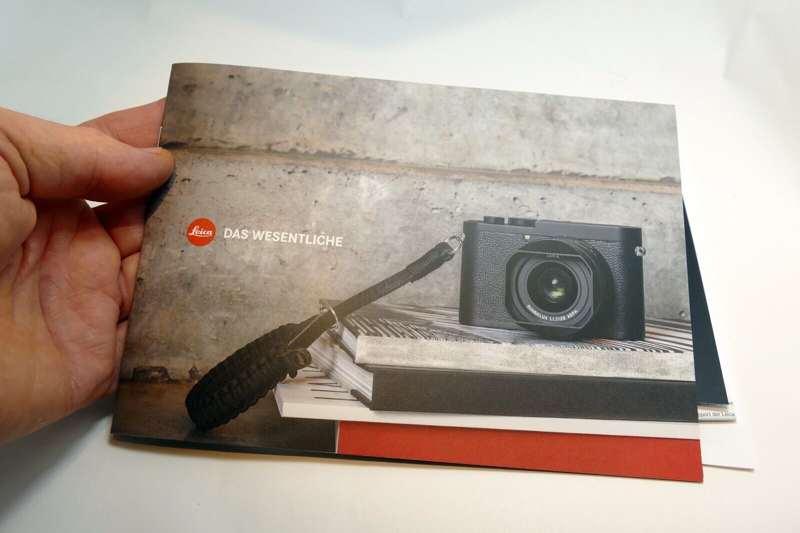 Leica M11 Camera  Information warranty guide 20200 black