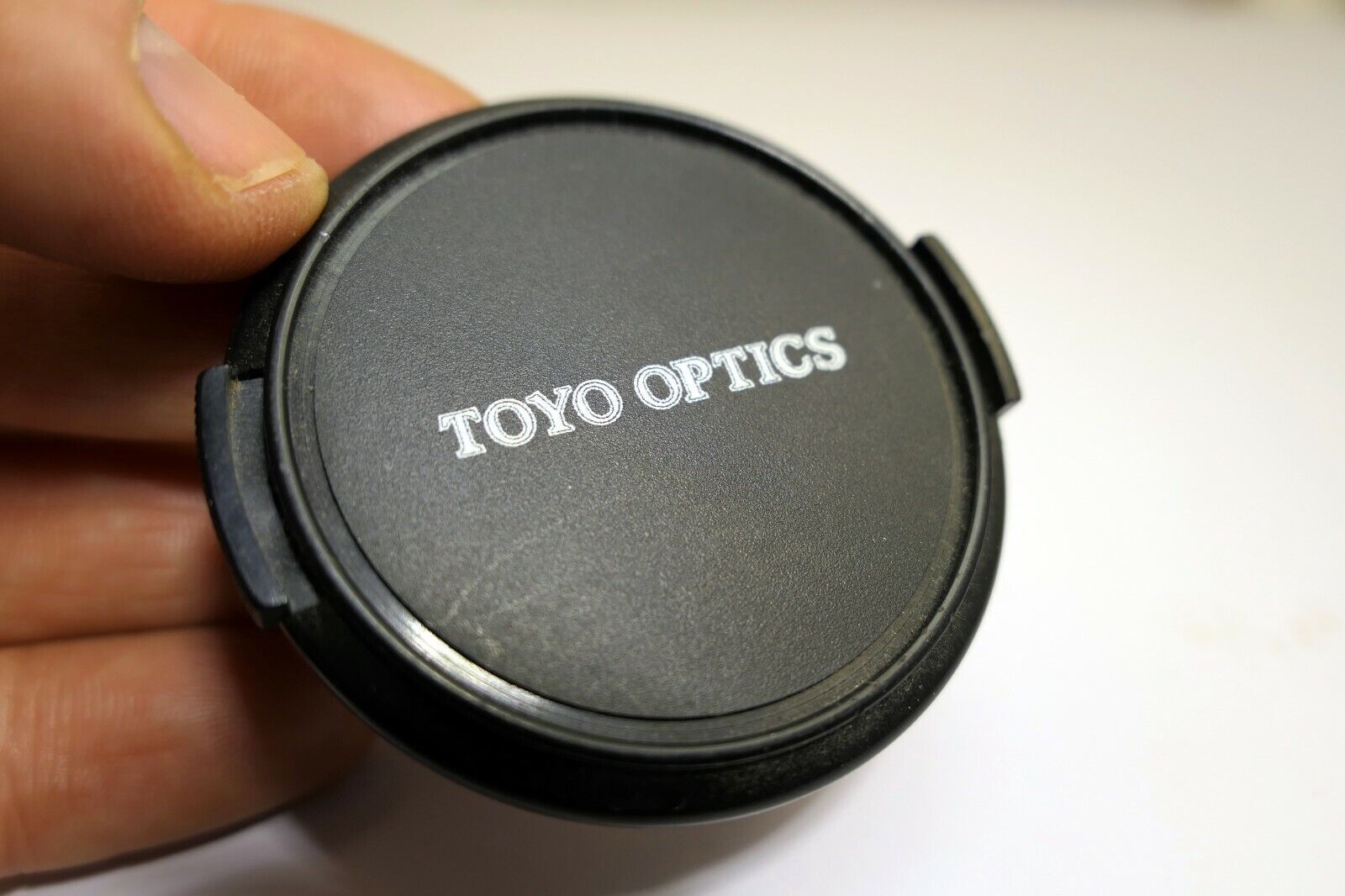Toyo Optics 52mm  plastic Lens Front Cap Snap on type plastic for 80-200mm