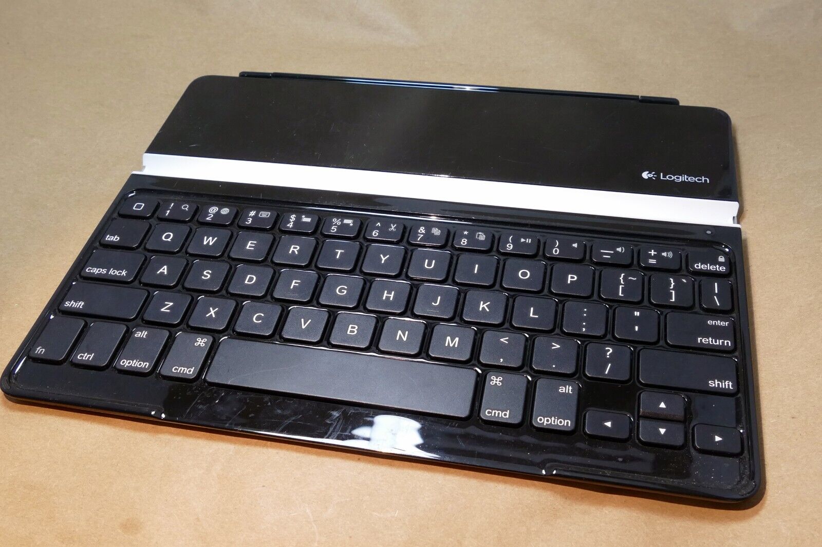 Logitech Y-R0032 Black Bluetooth Wireless Slim Tablet QWERTY Keyboard for iPad