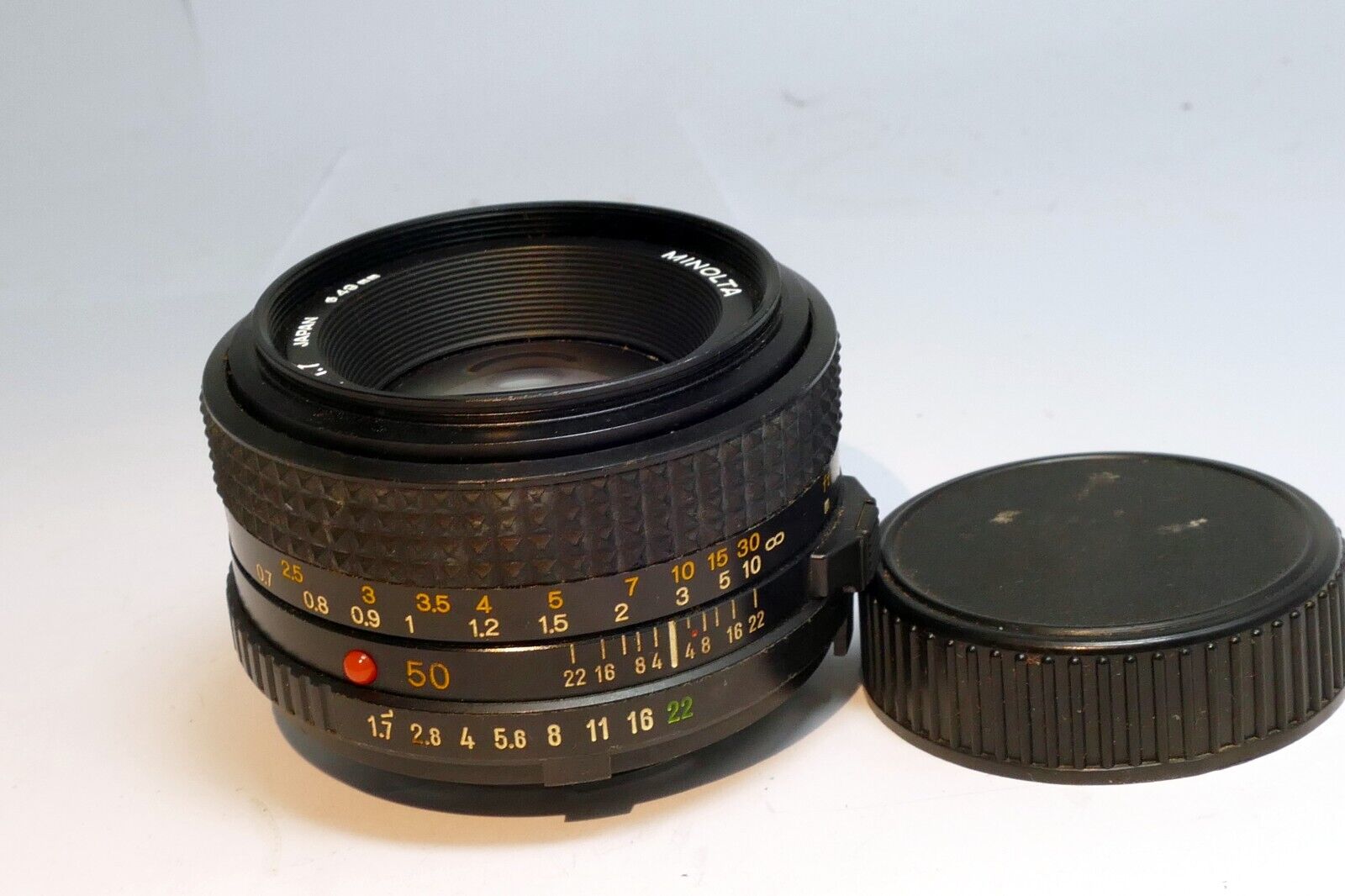 Minolta  MD 50mm f1.7 Lens aperture inop stuck - as is for parts