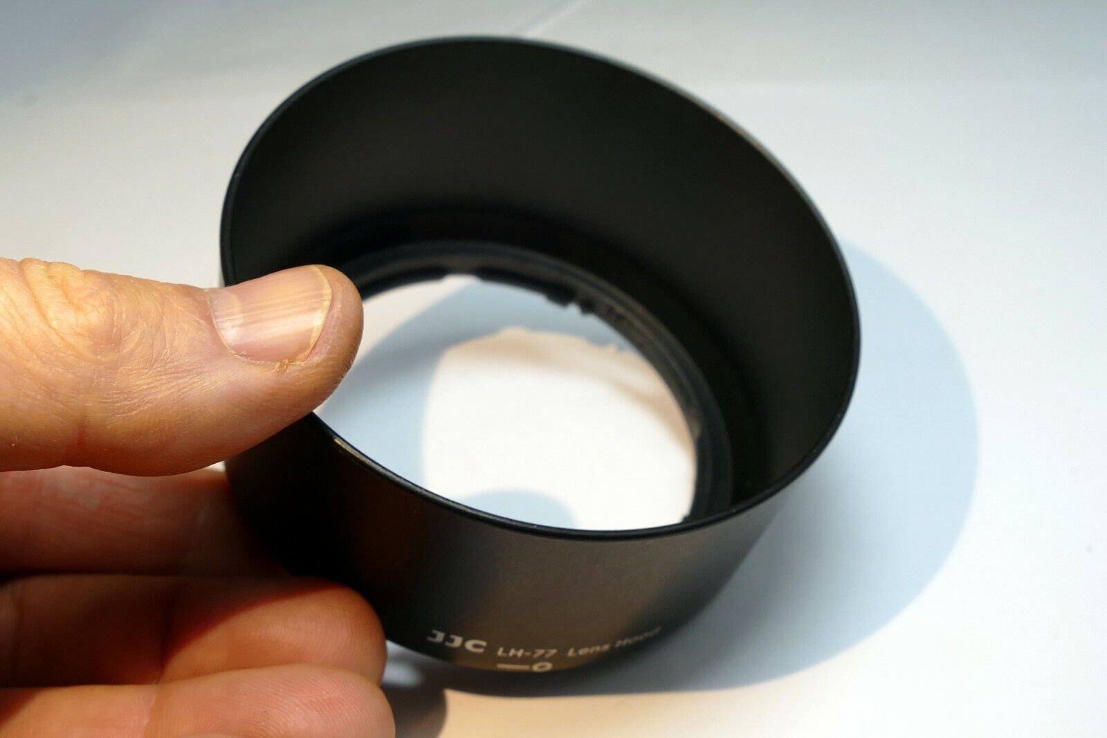 LH-77 Lens Hood Shade replacement FOR Nikon AF-P DX 70-300mm f4.5-6.3G ED