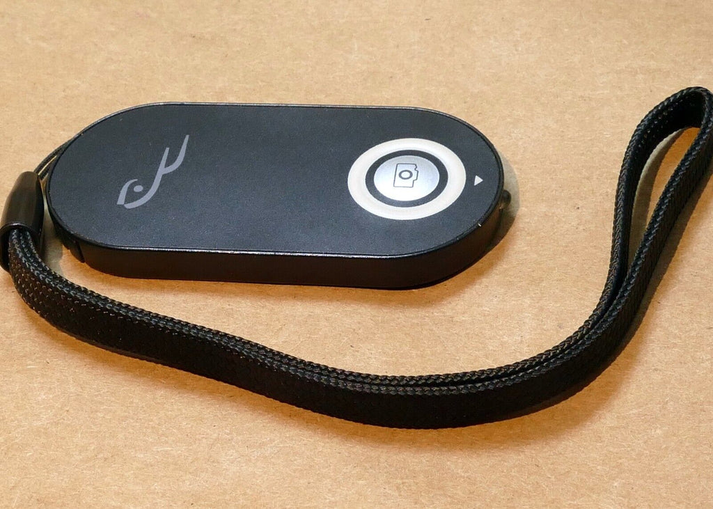 Rocketfish  RF-RSCWLN12 wireless Remote for Nikon SLR Cameras