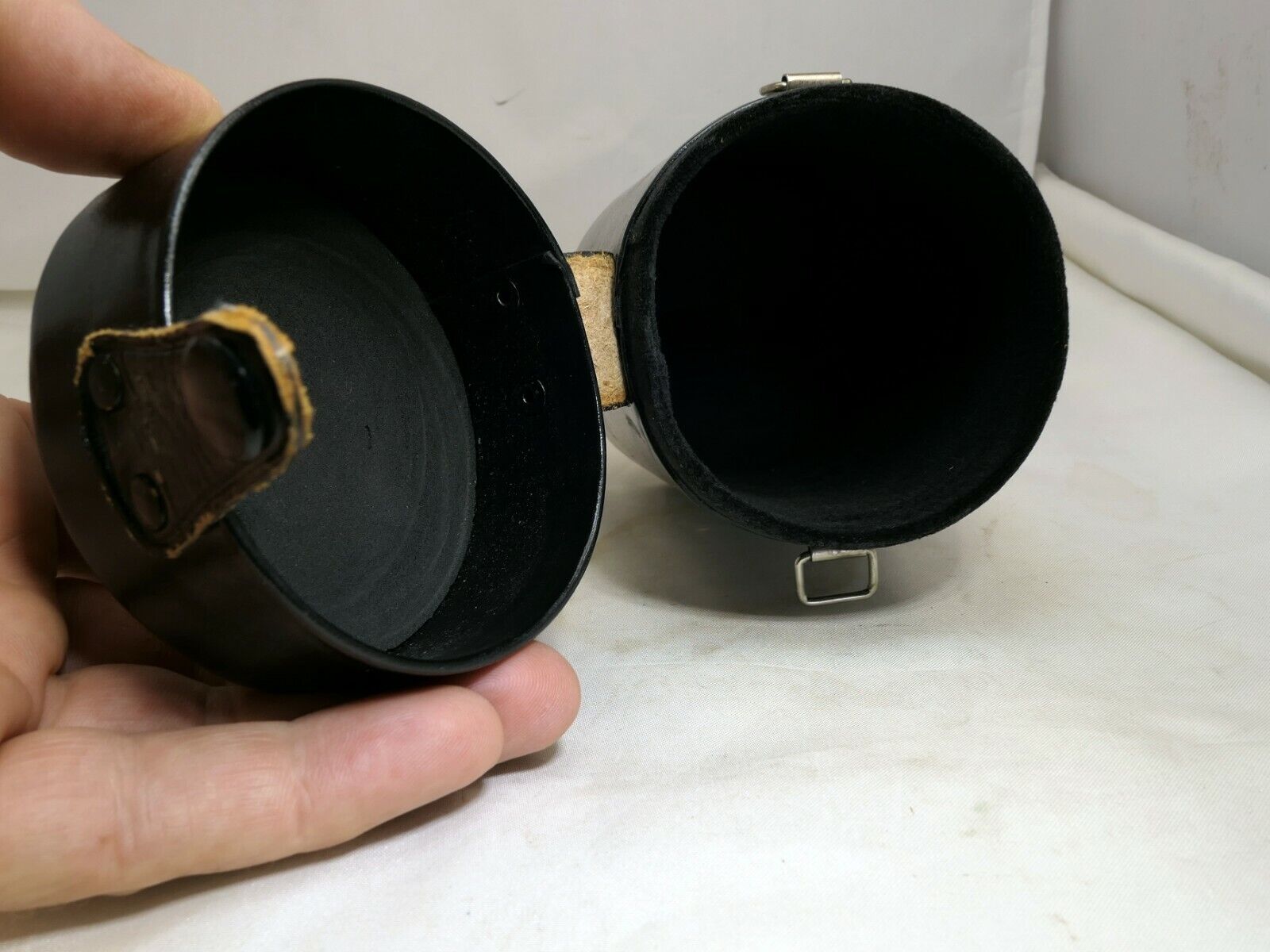 Tamron hard lens protective case for 28mm 50mm lenses small  5X3X3"