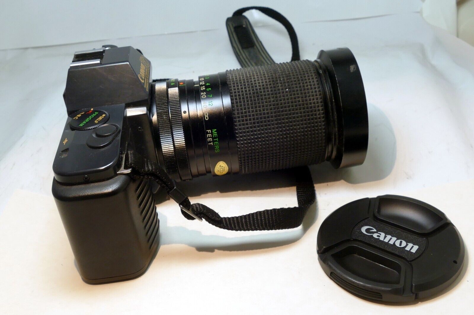 Canon T50 35mm SLR Film Camera with FREE Vivitar 28-205mm FD lens - camera works
