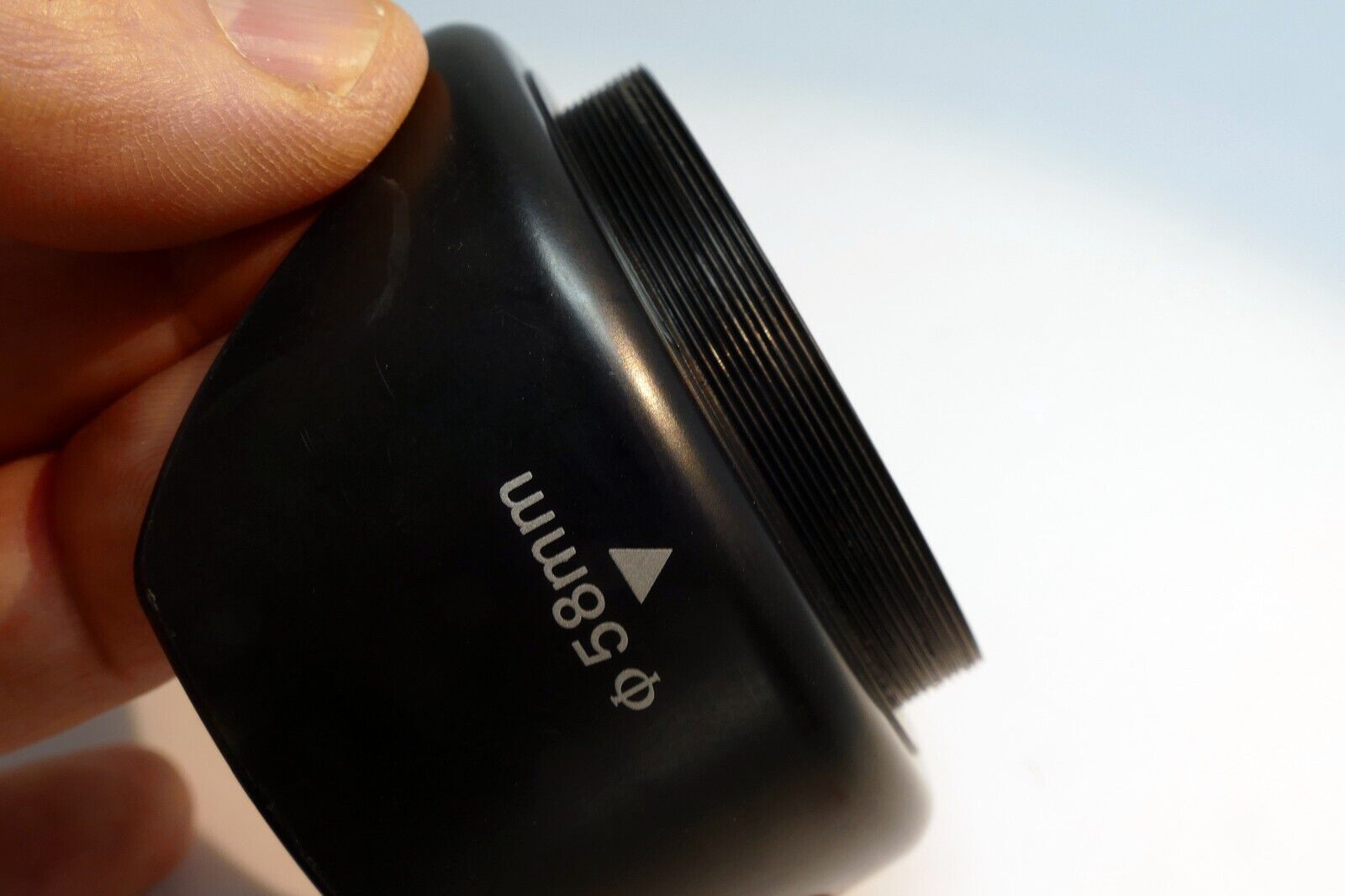 58mm Tulip  Petal shaped Lens Hood Shade Missing threaded  locking ring