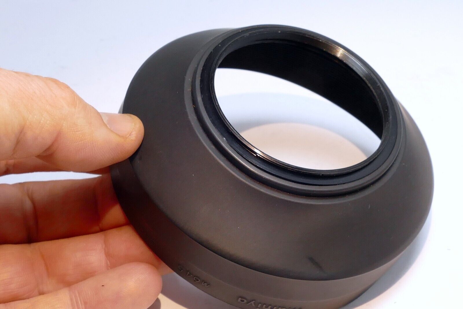 Mamiya 70mm 80mm f2.8 Lens Shade Hood 58mm Sekor CE M 645 - genuine OEM