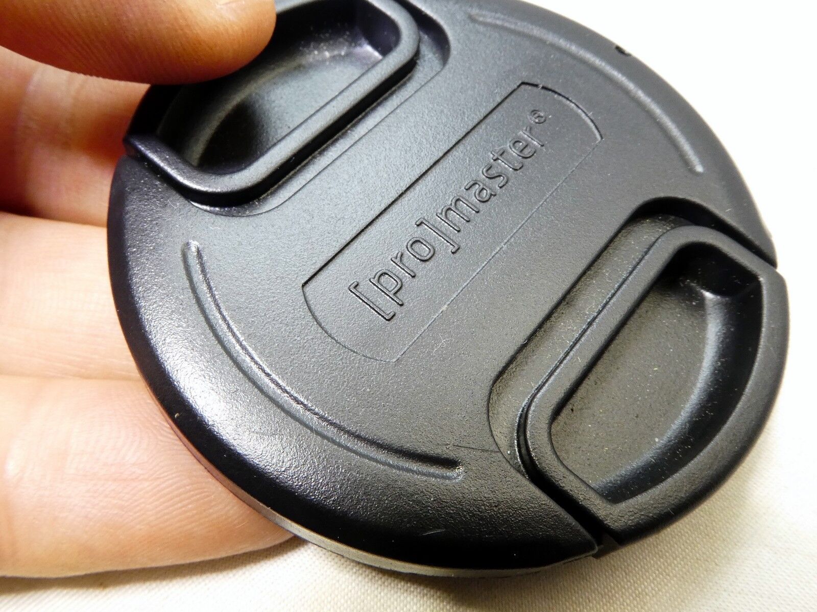 Promaster 62mm Lens Front Cap  Snap on type for 18-200mm AF