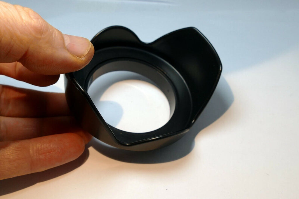 58mm Plastic Lens Hood Shade screw in  type