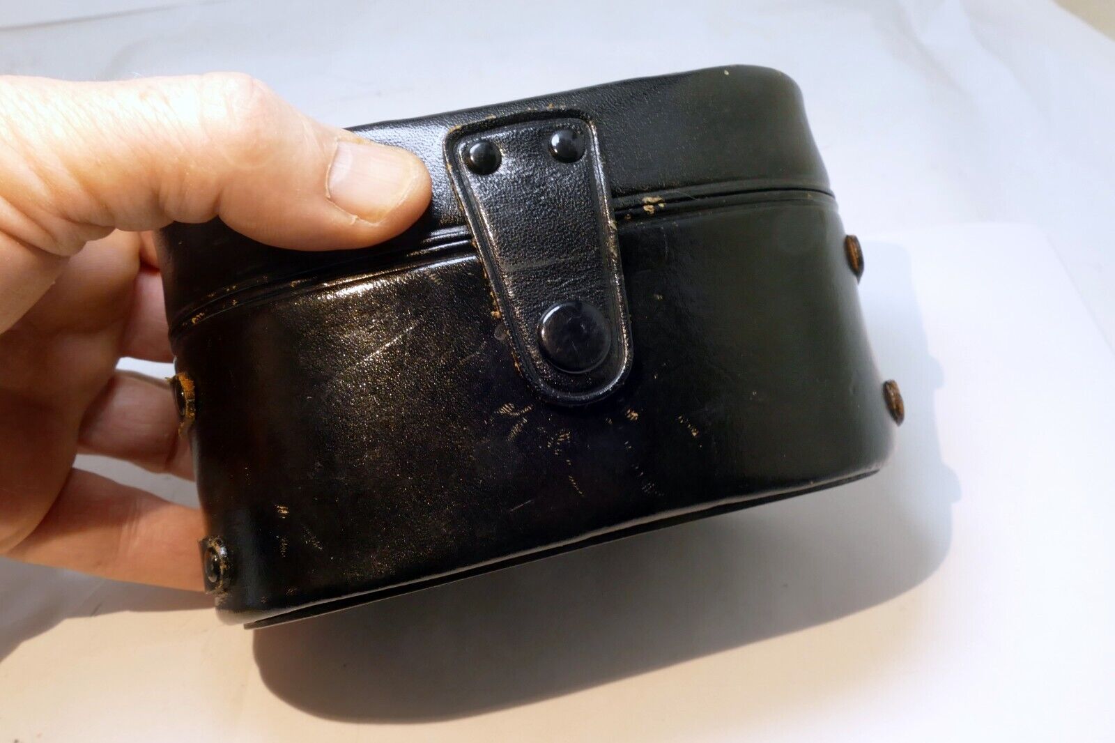 Mamiya Leather case for Sekor 65mm f3.5 TLR hard case (fits 55mm) Lens