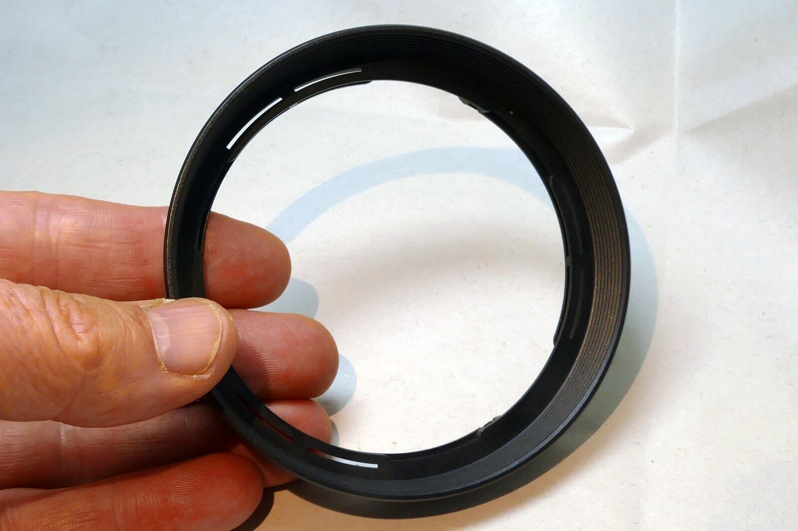 Tamron B5FH Plastic Lens Shade Hood for  28-200mm f3.8-5.6 AF (72mm)