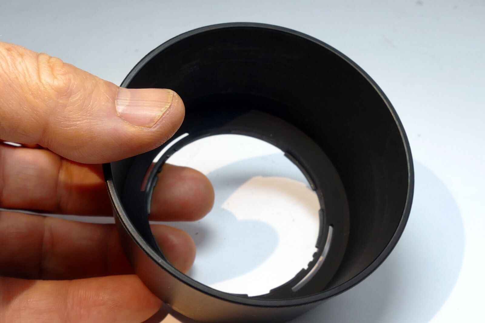 HB-37 Lens Hood Shade for 55-200mm f4-5.6G VR Zoom - MINT  Nikon Nikkor OEM