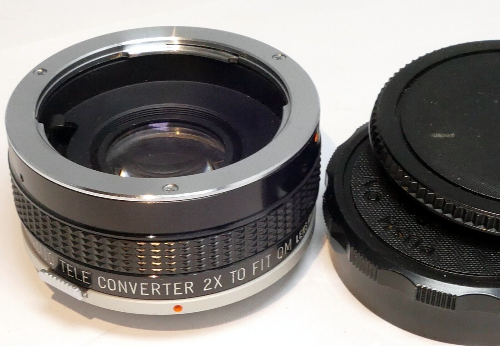 Multi-Coated 2X Lens teleconverter for Olympus OM mount