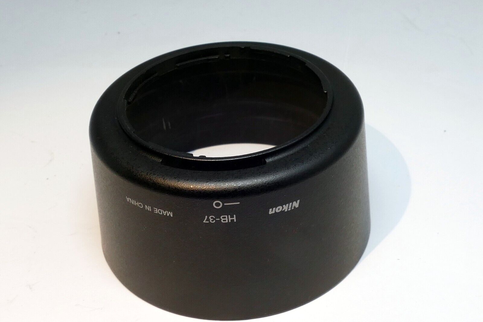 HB-37 Lens Hood Shade for 55-200mm f4-5.6G VR Zoom - MINT  Nikon Nikkor OEM