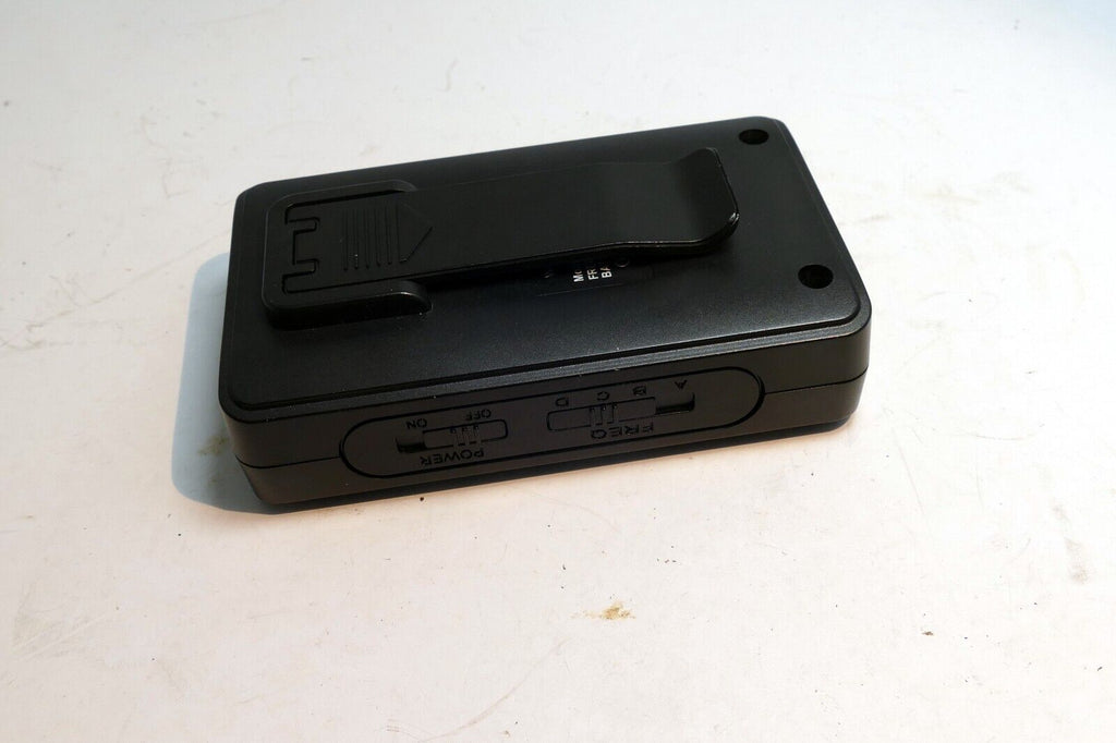 Saramonic SR-WM4C Wireless Lavalier Microphone Transmitter  - missing antenna
