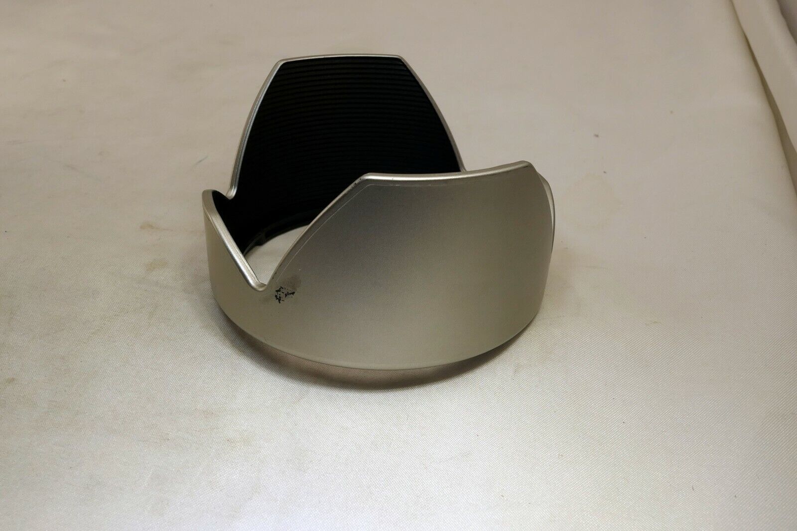 Tamron Plastic Lens Hood Made in Japan for Super 28-200mm f3.8-5.6 SILVER