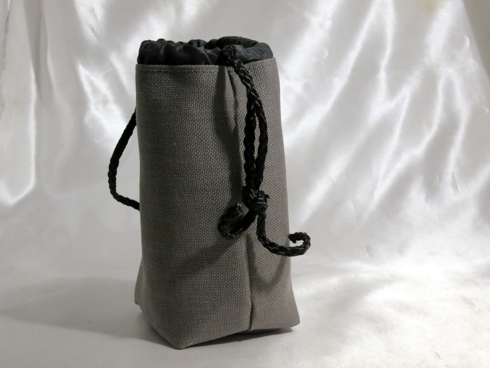 Soft Gray Fabric Lens protective Case Pouch h5.5"x w2.5" R.O.C. - Taiwan 9104039