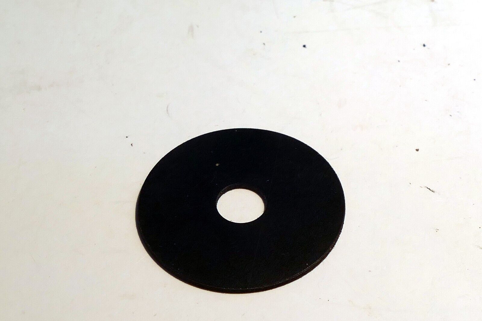 Lensbaby Lens aperture disc f5.6 magnetic