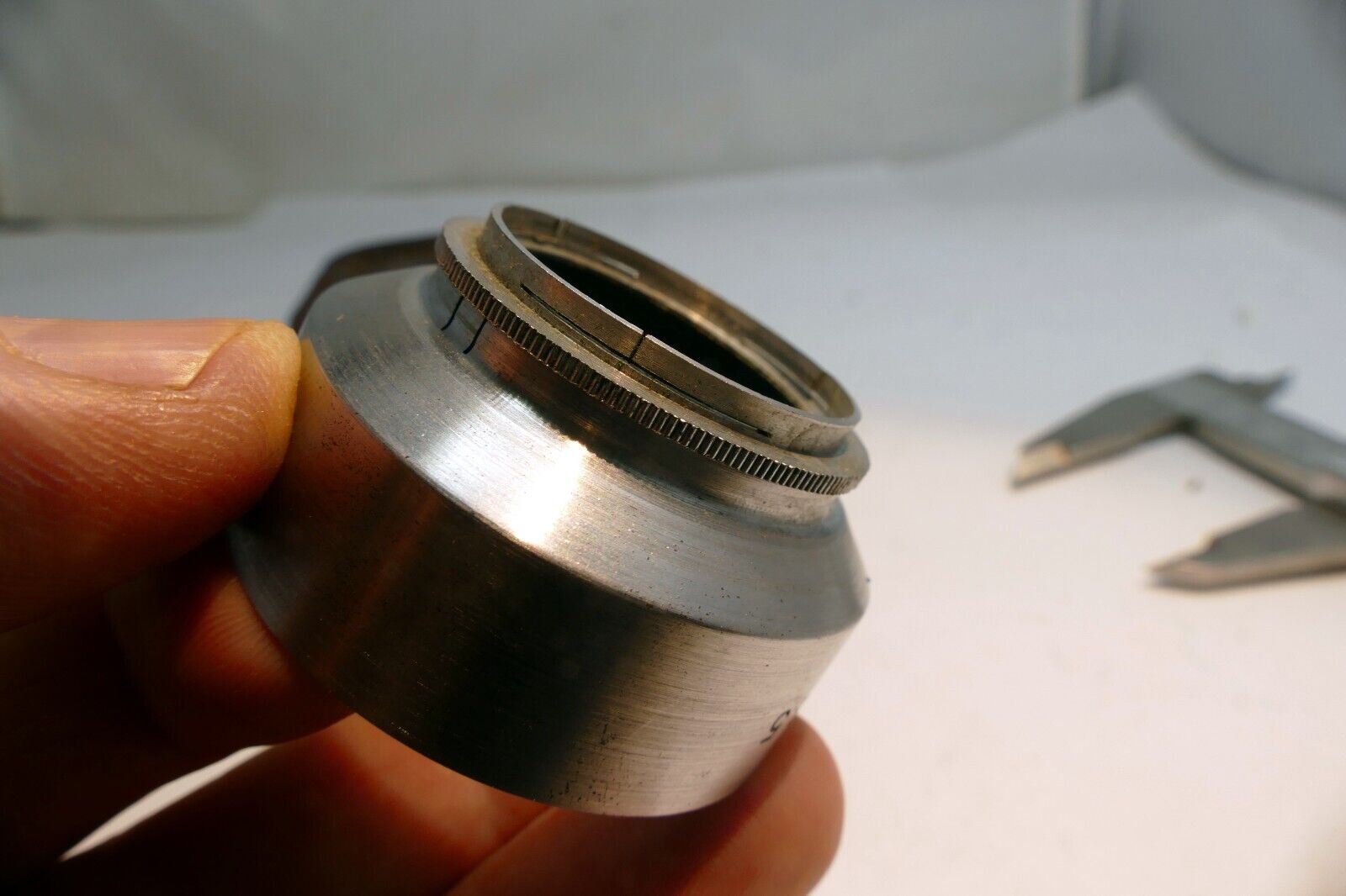 28.5mm Metal Lens Hood series 5 V 30mm OD for Ziess vintage with case