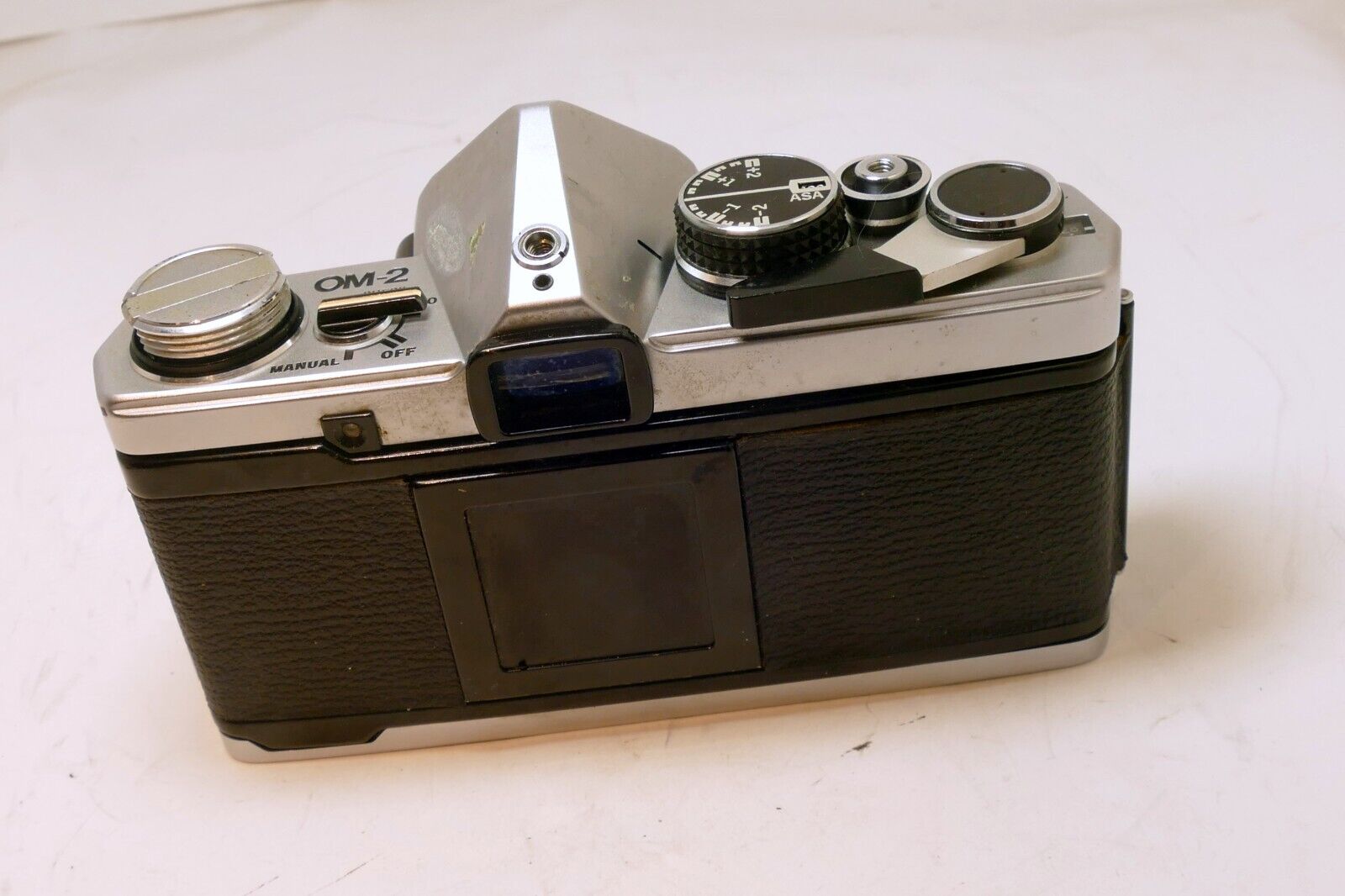 Olympus OM-2 35mm SLR Film Camera Body Only - tested , works good