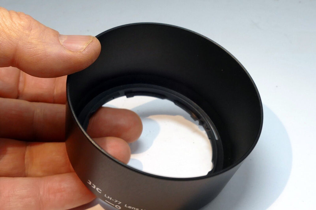 Replacement  HB-37 Lens Hood Shade for 55-200mm f4-5.6G VR (55mm rim) Nikon AF-s