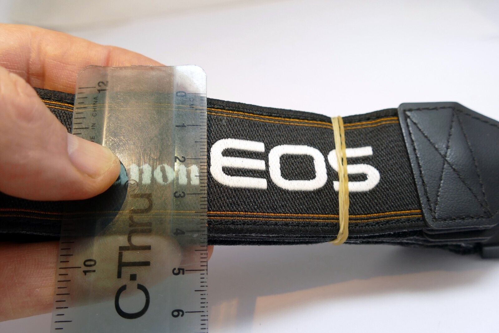 Canon Neck Shoulder Camera  Neoprene Black/White Genuine OEM 7D 6D