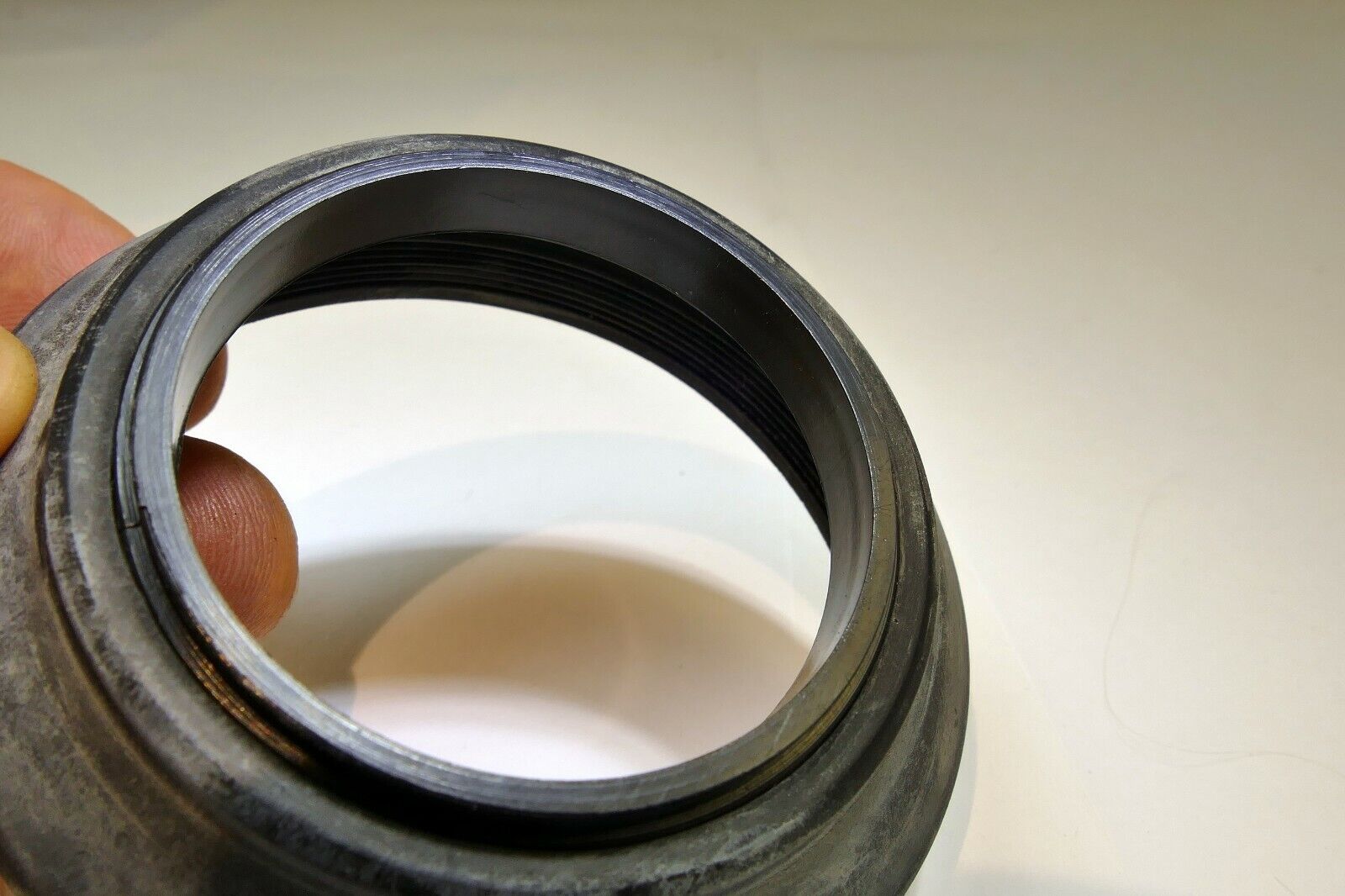 52mm Rubber Lens Hood Shade double threaded for 50mm f1.8 f1.7 lenses