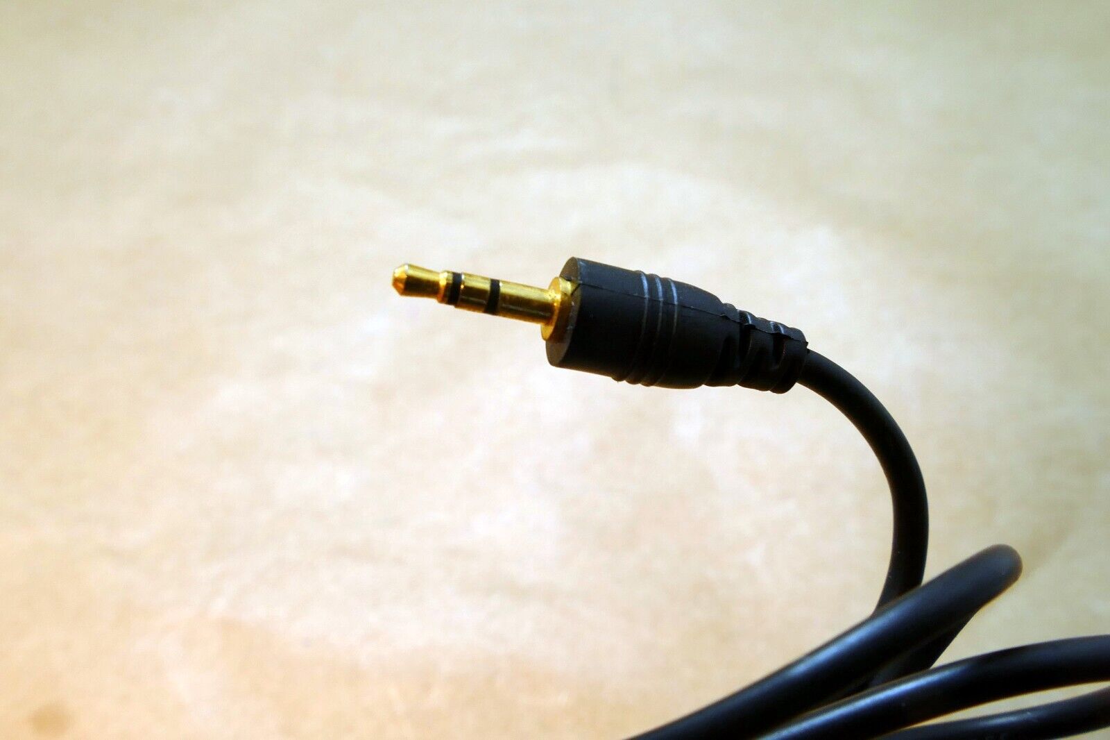 Promaster 2.5mm Cable for Remote Shutter Release for  EOS 5D 7D II III (3-pin)