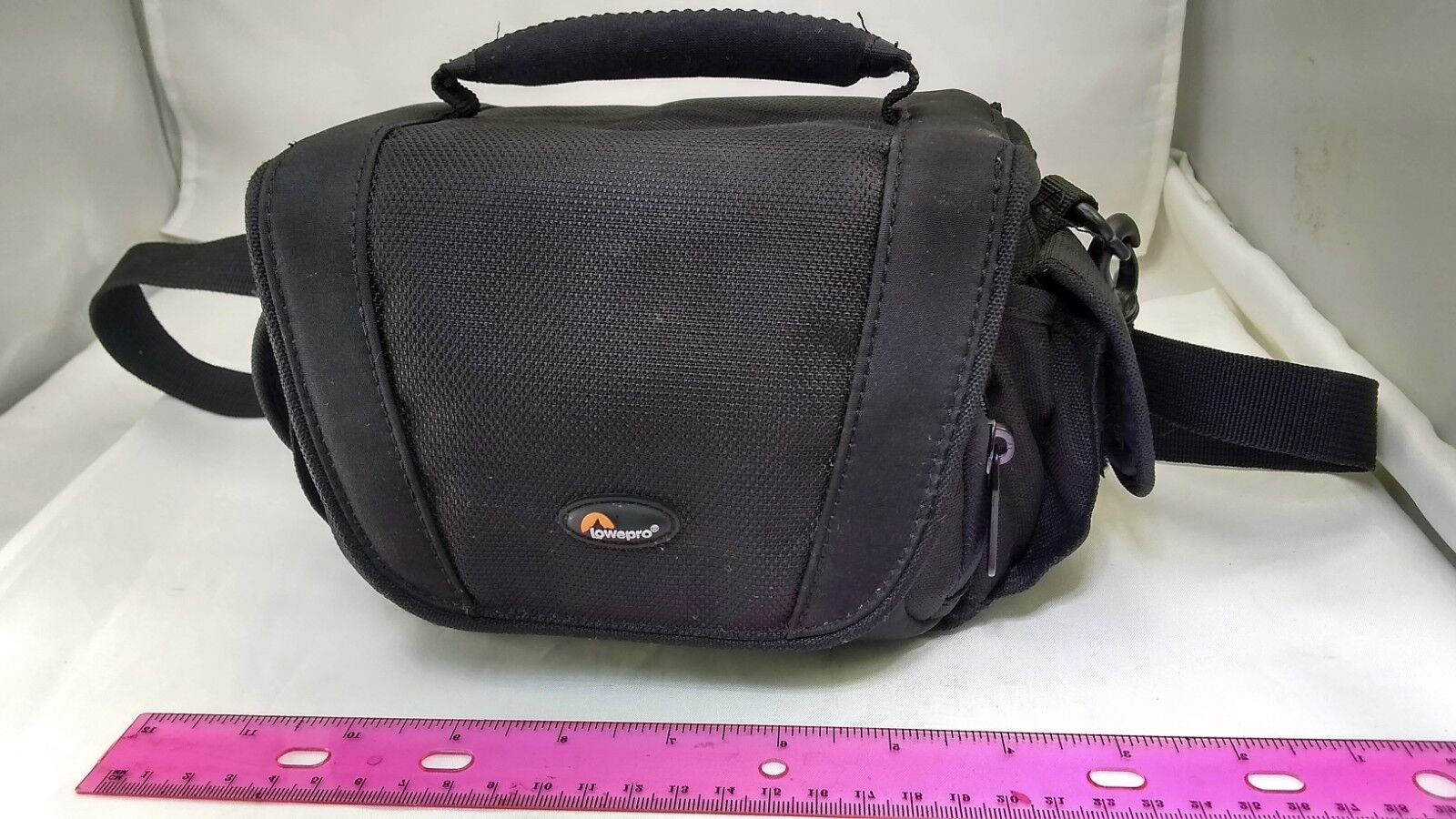 LowePro  125 Compact Camera Case with Strap Sony Panasonic Digital HD MiniDV