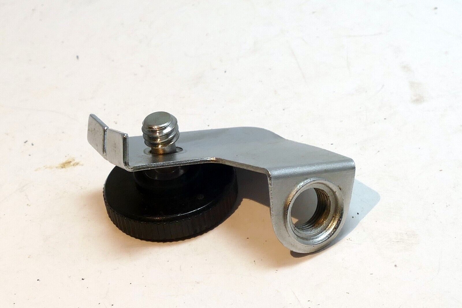1/2" to 3/8"  Tripod Mount L 90 degree Adapter for camera