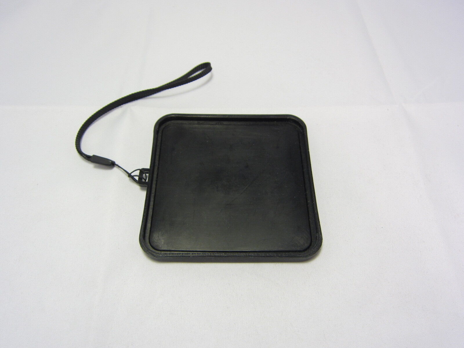 Plastic MENNON Push On body rer cover cap 9X9 fujifilm  6318004