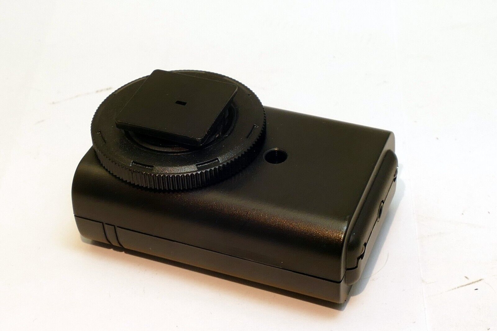 Vivitar Remote Sensor  Flash Shoe Mount adapter for VIV-RC-200