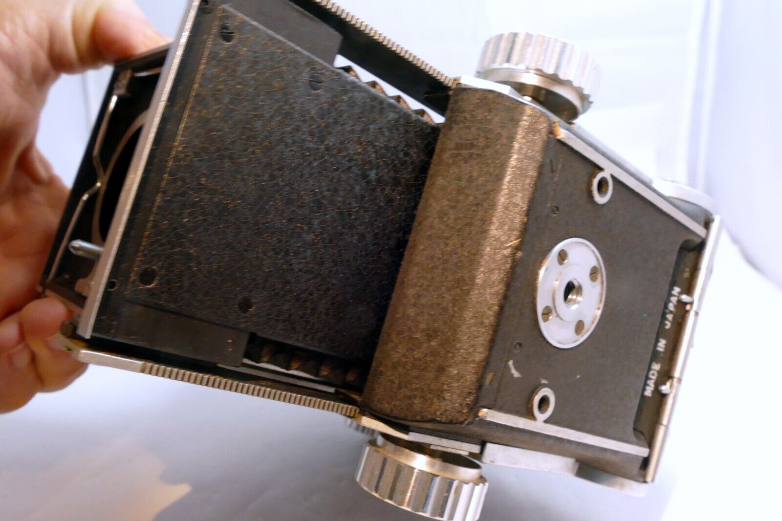 MAMIYA Mamiyaflex Professional TLR Film Camera Body works good