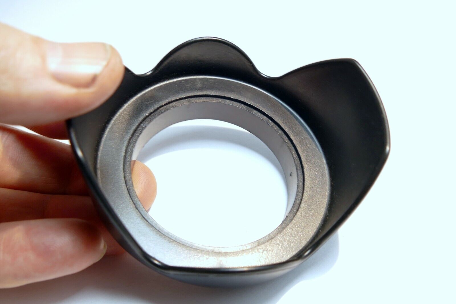 58mm LENS Hood Shade screw in petal plastic single threaded for 18-55mm IS EF-S