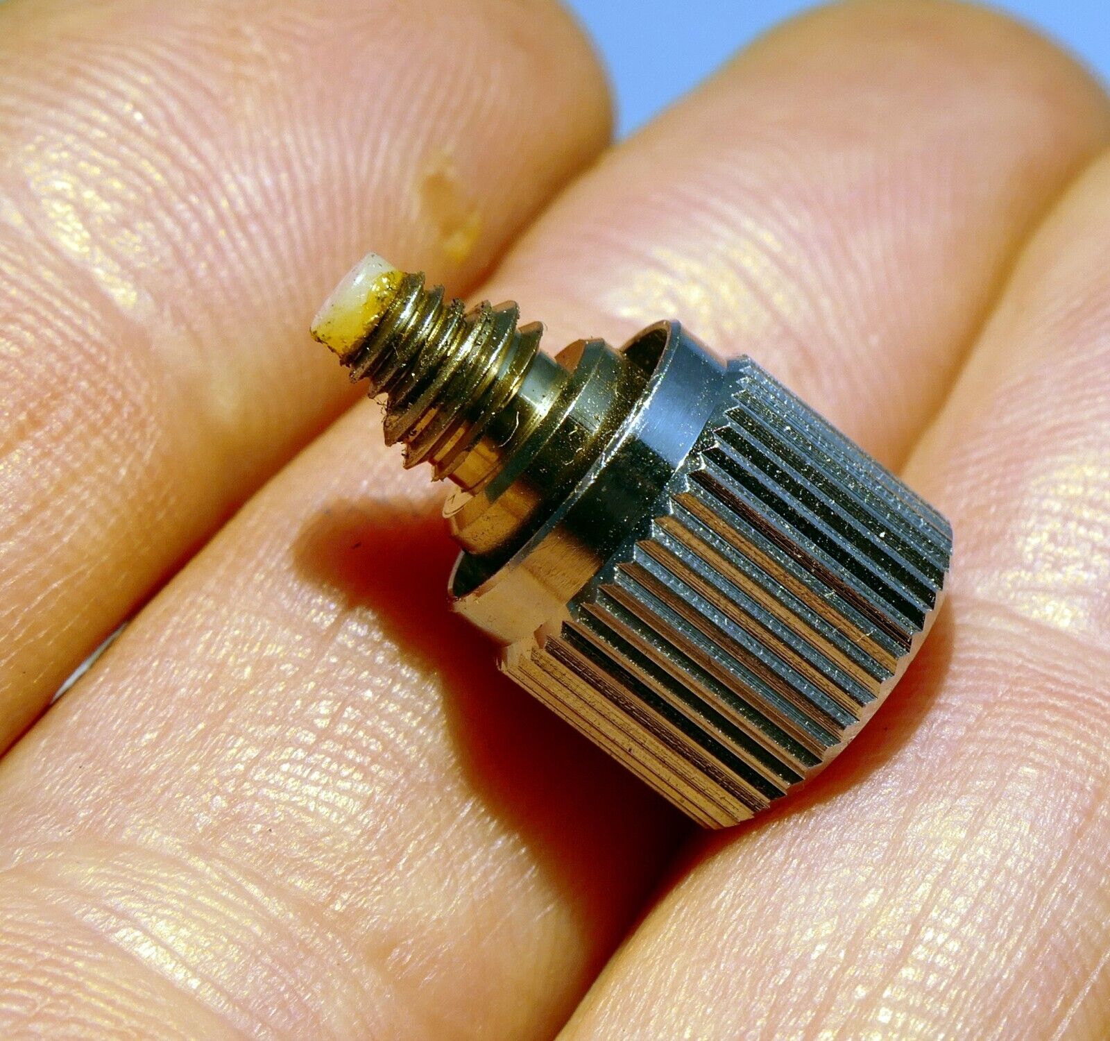 Mamiya 1/4"  Screw Knob for Bellows RB67 Camera or hood