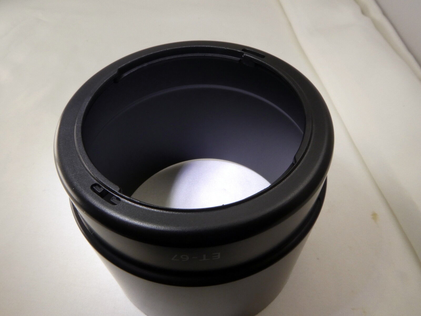 Replacement Lens Hood Shade ET-67  for Canon for 100mm 2.8 USM Macro EF