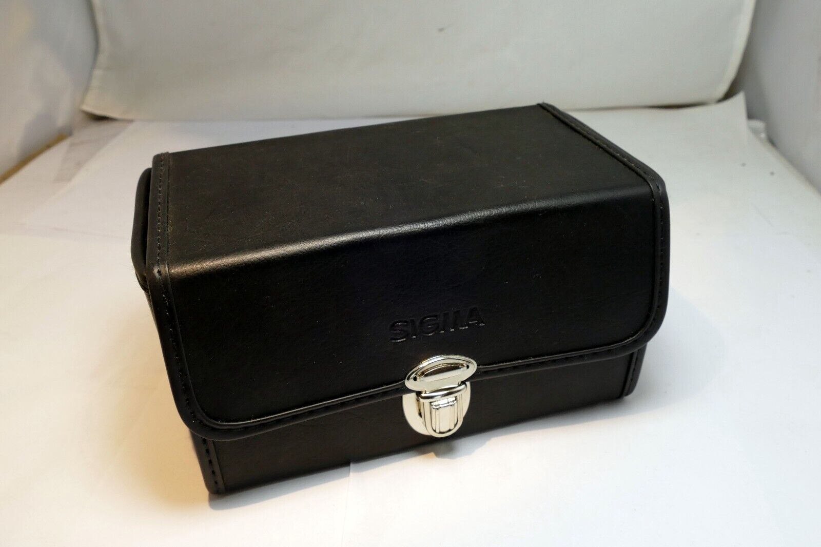 Sigma hard Case 3X6" for 17-50mm 17-70mm 18-200mm  lens