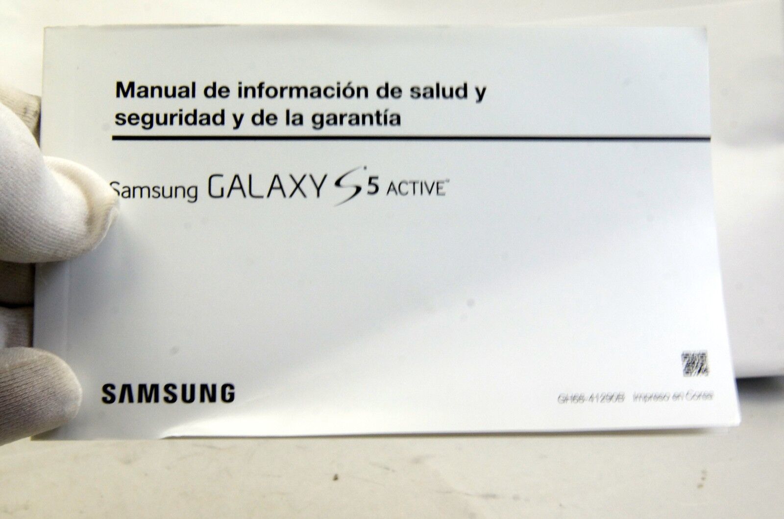 Samsung Galaxy S5 Active Phone Heath & Safety Guide English Espanol EN SP