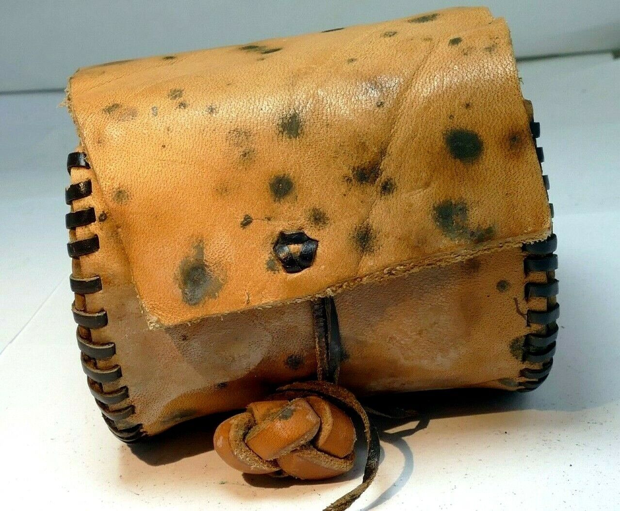 Handmade Hard lens case 2.5X3" 28mm f3.5 50mm f1.8 lens (wild west) leather